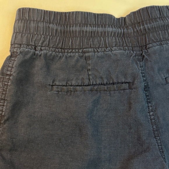 Athleta Navy Women's Cargo Shorts - Picture 8 of 8